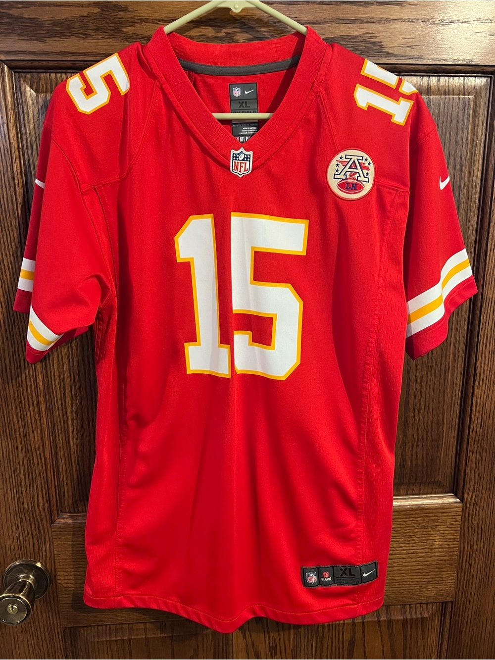 Nike Red Kansas City Chiefs Mahomes #15 Kids NFL Jersey
